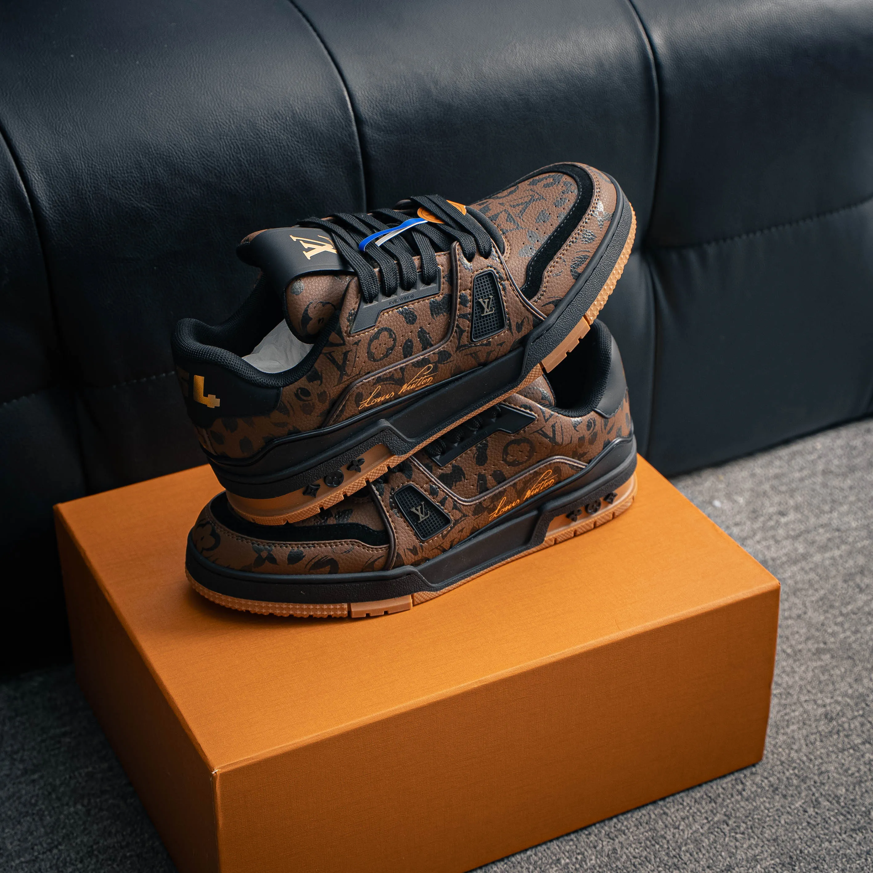 # Louis Vuitton Trainer Sneaker Low Versatile Skate Shoes NFC Authentic